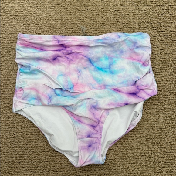 Kiava watercolor asymmetric bikini top with ruched high rise bottoms, size med - Picture 7 of 9